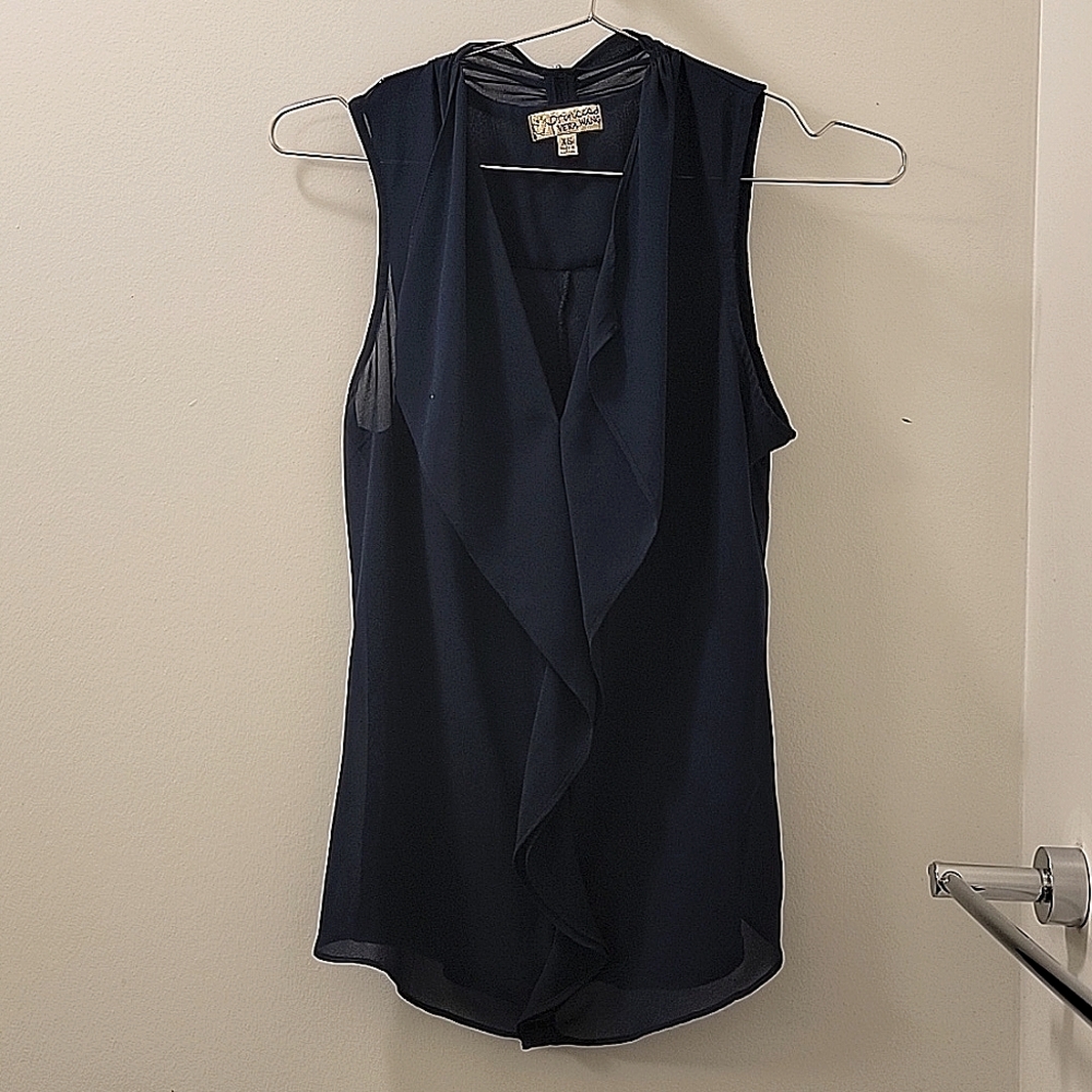 Princess by vera wang Navy blouse XS